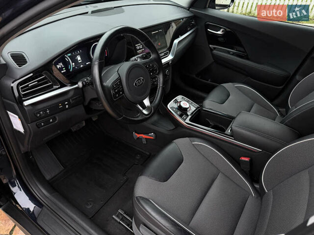 Синій Кіа Niro, об'ємом двигуна 0 л та пробігом 88 тис. км за 19750 $, фото 32 на Automoto.ua