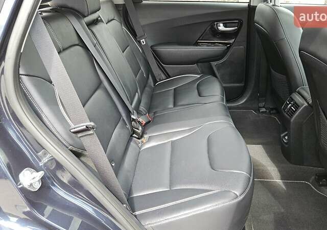 Синий Киа Niro, объемом двигателя 0 л и пробегом 120 тыс. км за 19800 $, фото 26 на Automoto.ua