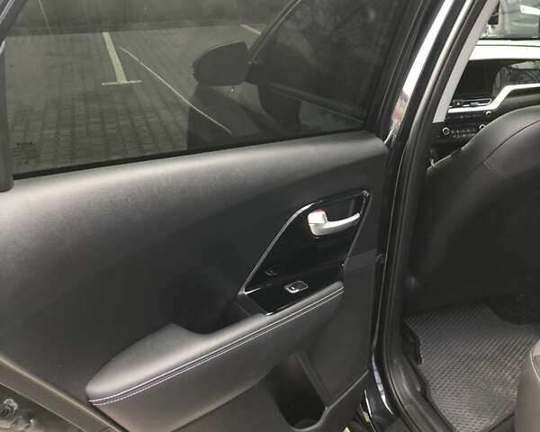 Синій Кіа Niro, об'ємом двигуна 0 л та пробігом 85 тис. км за 21850 $, фото 38 на Automoto.ua