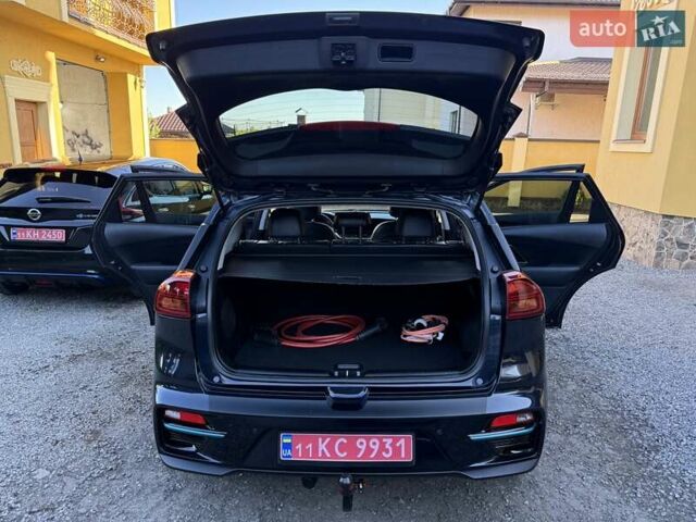 Синій Кіа Niro, об'ємом двигуна 0 л та пробігом 82 тис. км за 18950 $, фото 45 на Automoto.ua