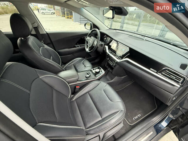 Синій Кіа Niro, об'ємом двигуна 0 л та пробігом 124 тис. км за 19950 $, фото 60 на Automoto.ua