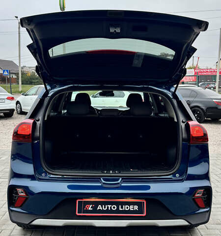 Синій Кіа Niro, об'ємом двигуна 1.58 л та пробігом 68 тис. км за 19500 $, фото 18 на Automoto.ua