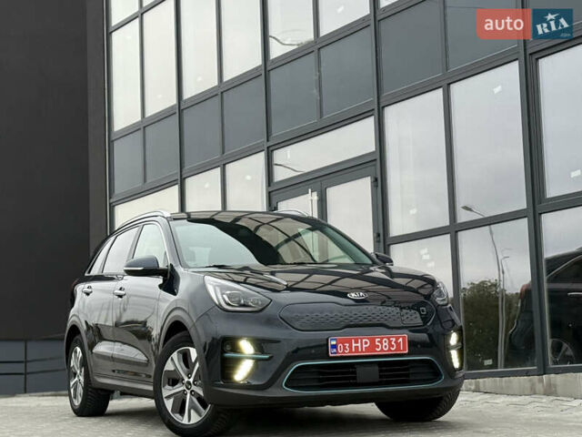 Синій Кіа Niro, об'ємом двигуна 0 л та пробігом 124 тис. км за 19950 $, фото 6 на Automoto.ua