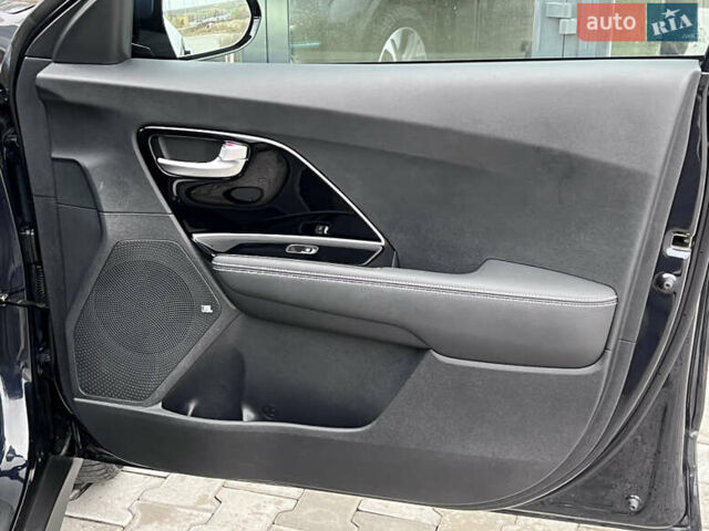 Синій Кіа Niro, об'ємом двигуна 0 л та пробігом 112 тис. км за 20800 $, фото 35 на Automoto.ua