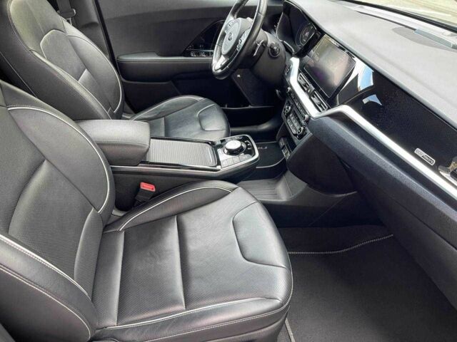 Синий Киа Niro, объемом двигателя 0 л и пробегом 83 тыс. км за 20000 $, фото 6 на Automoto.ua