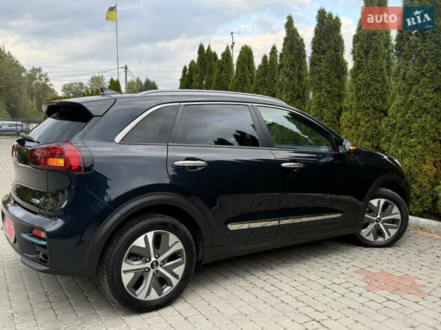 Синий Киа Niro, объемом двигателя 0 л и пробегом 88 тыс. км за 20999 $, фото 12 на Automoto.ua