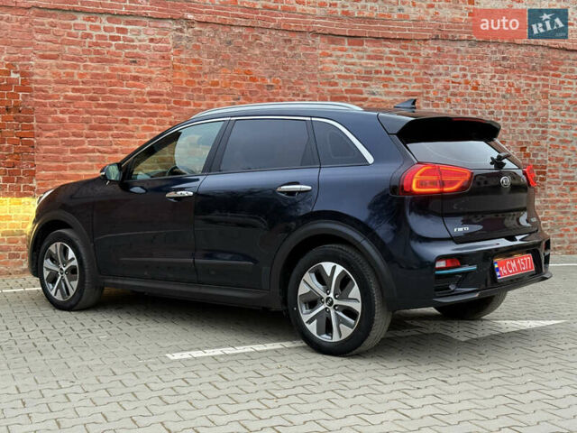 Синій Кіа Niro, об'ємом двигуна 0 л та пробігом 88 тис. км за 19750 $, фото 28 на Automoto.ua