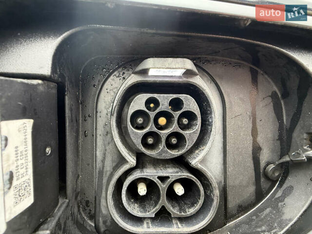 Синій Кіа Niro, об'ємом двигуна 0 л та пробігом 87 тис. км за 19950 $, фото 33 на Automoto.ua