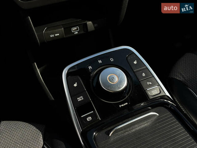 Синий Киа Niro, объемом двигателя 0 л и пробегом 110 тыс. км за 21650 $, фото 23 на Automoto.ua