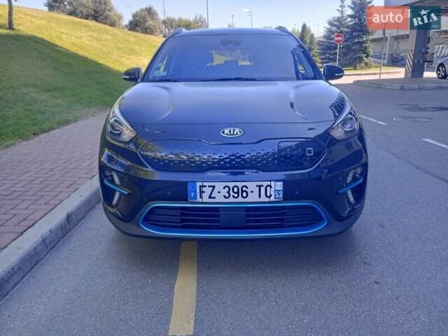 Синий Киа Niro, объемом двигателя 0 л и пробегом 101 тыс. км за 20950 $, фото 5 на Automoto.ua