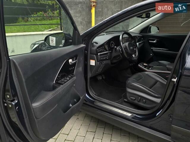 Синий Киа Niro, объемом двигателя 0 л и пробегом 139 тыс. км за 18950 $, фото 17 на Automoto.ua