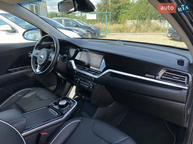 Синий Киа Niro, объемом двигателя 0 л и пробегом 24 тыс. км за 24600 $, фото 111 на Automoto.ua