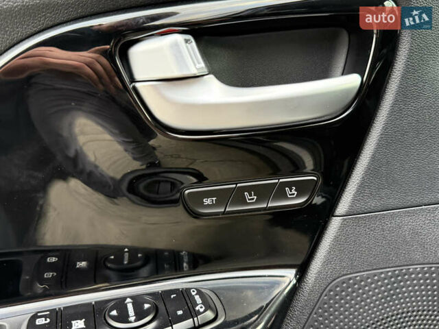 Синій Кіа Niro, об'ємом двигуна 0 л та пробігом 136 тис. км за 19350 $, фото 45 на Automoto.ua