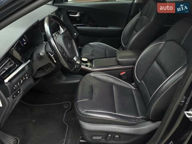 Синий Киа Niro, объемом двигателя 0 л и пробегом 139 тыс. км за 18950 $, фото 20 на Automoto.ua