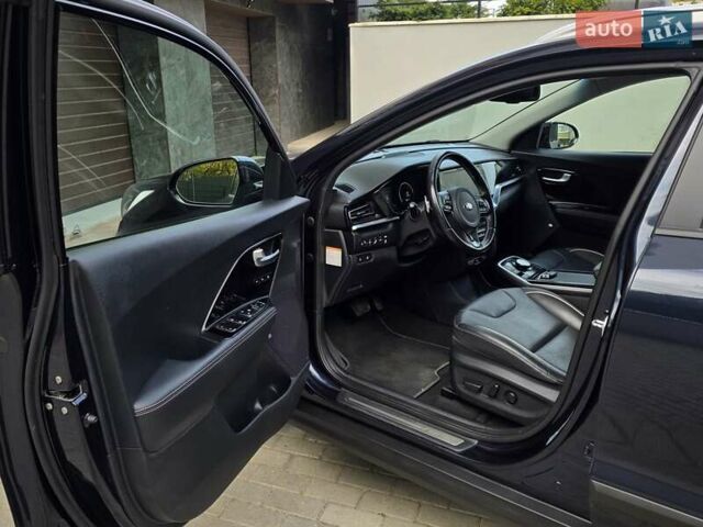 Синий Киа Niro, объемом двигателя 0 л и пробегом 138 тыс. км за 18799 $, фото 19 на Automoto.ua