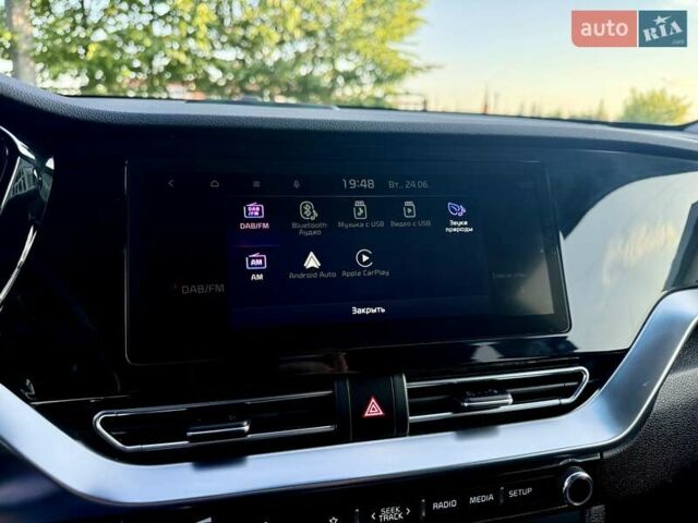 Синій Кіа Niro, об'ємом двигуна 0 л та пробігом 86 тис. км за 18950 $, фото 61 на Automoto.ua