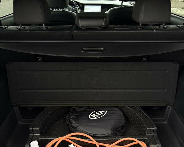 Киа Niro 2021 в Трускавце на Automoto.ua Синий Киа Niro, объемом двигателя 0 л и пробегом 45 тыс. км за 23200 $, фото 10 на Automoto.ua