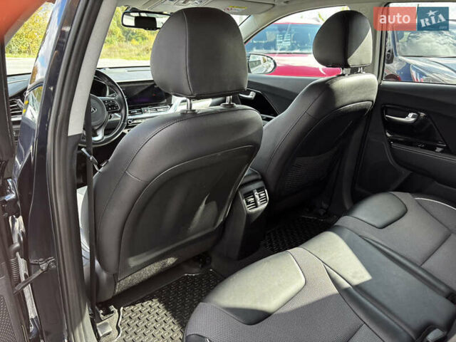 Синий Киа Niro, объемом двигателя 0 л и пробегом 110 тыс. км за 21650 $, фото 30 на Automoto.ua