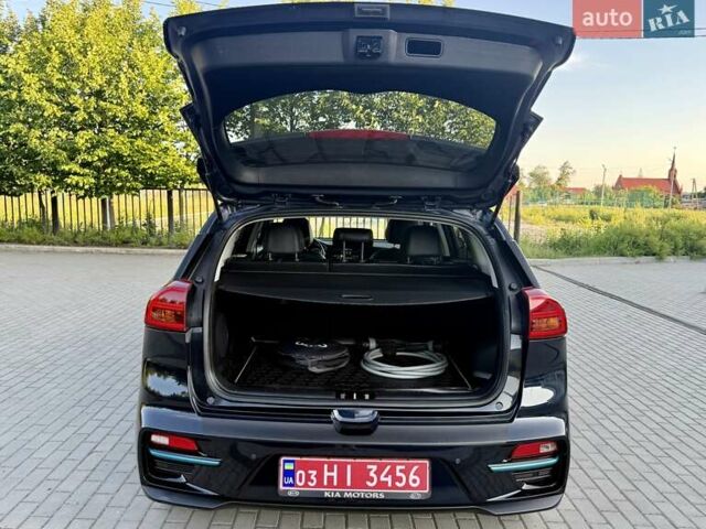 Синій Кіа Niro, об'ємом двигуна 0 л та пробігом 86 тис. км за 18950 $, фото 95 на Automoto.ua