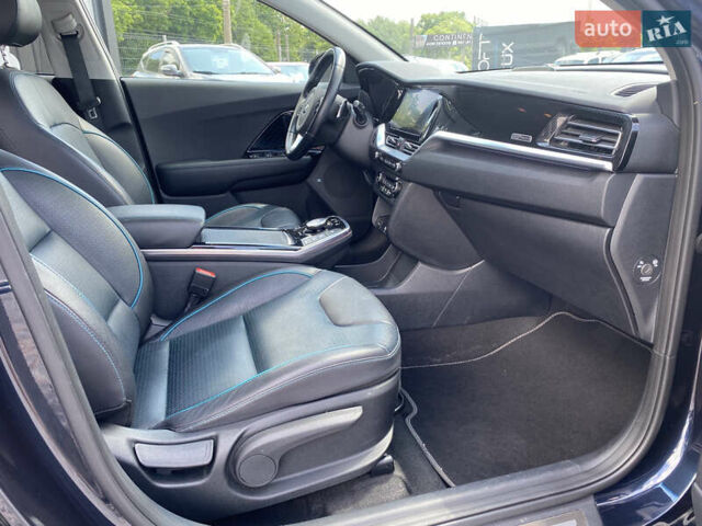 Синий Киа Niro, объемом двигателя 0 л и пробегом 96 тыс. км за 20700 $, фото 28 на Automoto.ua