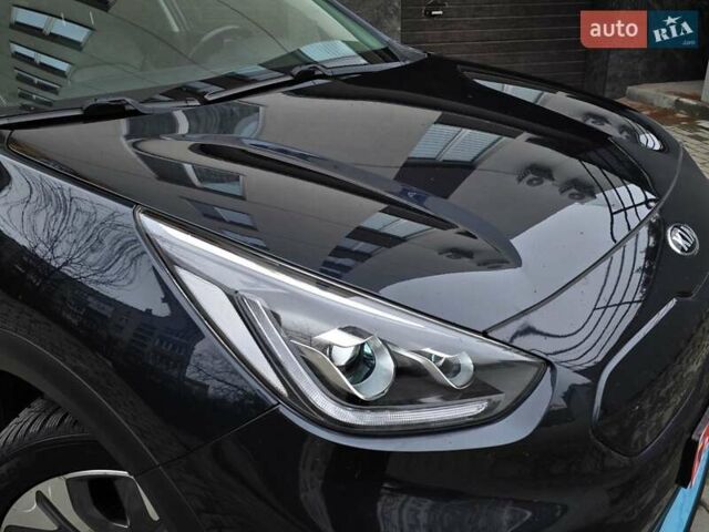 Синій Кіа Niro, об'ємом двигуна 0 л та пробігом 129 тис. км за 18999 $, фото 16 на Automoto.ua