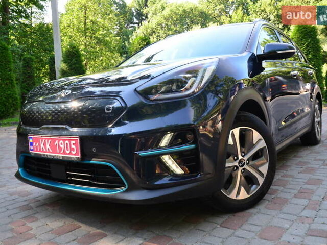 Синий Киа Niro, объемом двигателя 0 л и пробегом 82 тыс. км за 18950 $, фото 3 на Automoto.ua