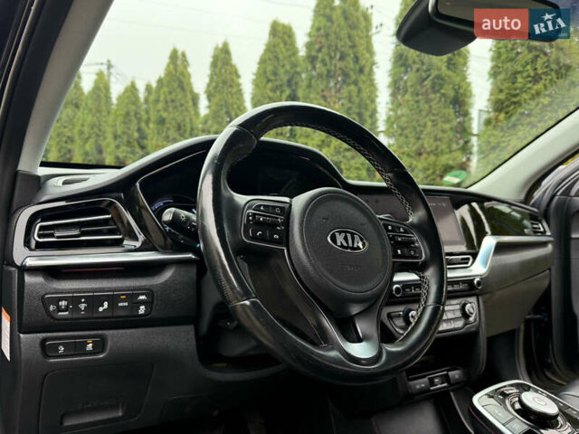 Синій Кіа Niro, об'ємом двигуна 0 л та пробігом 87 тис. км за 19950 $, фото 19 на Automoto.ua