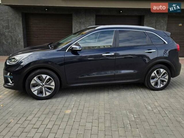 Синий Киа Niro, объемом двигателя 0 л и пробегом 138 тыс. км за 18799 $, фото 4 на Automoto.ua