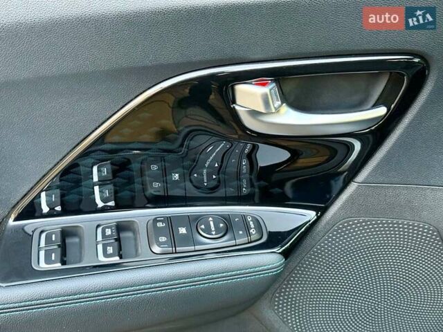 Синій Кіа Niro, об'ємом двигуна 0 л та пробігом 69 тис. км за 19999 $, фото 11 на Automoto.ua