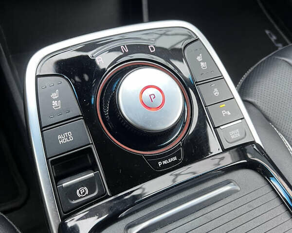 Синій Кіа Niro, об'ємом двигуна 0 л та пробігом 112 тис. км за 20800 $, фото 26 на Automoto.ua