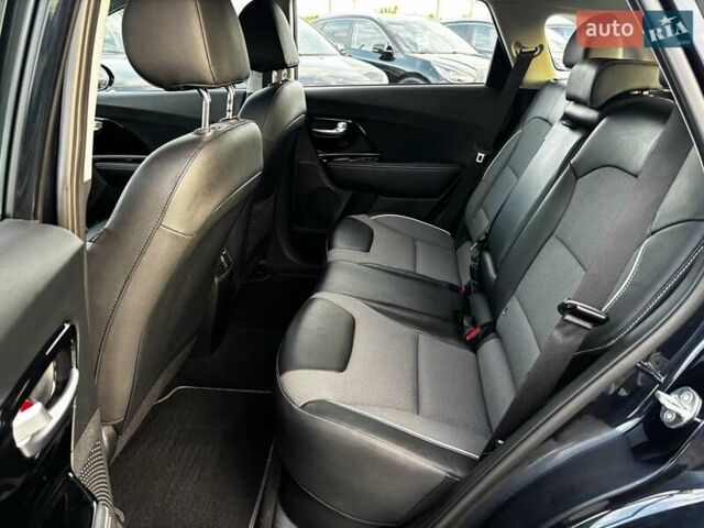 Синій Кіа Niro, об'ємом двигуна 0 л та пробігом 112 тис. км за 18800 $, фото 17 на Automoto.ua