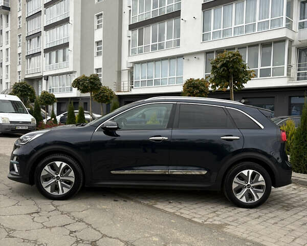 Киа Niro 2021 в Трускавце на Automoto.ua Синий Киа Niro, объемом двигателя 0 л и пробегом 45 тыс. км за 23200 $, фото 1 на Automoto.ua