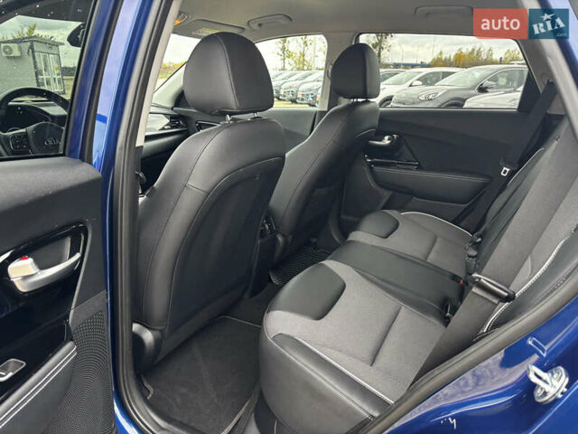 Синий Киа Niro, объемом двигателя 0 л и пробегом 60 тыс. км за 21999 $, фото 17 на Automoto.ua
