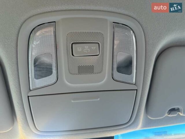 Синий Киа Niro, объемом двигателя 0 л и пробегом 138 тыс. км за 18950 $, фото 91 на Automoto.ua