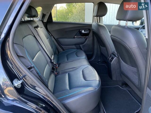 Синий Киа Niro, объемом двигателя 0 л и пробегом 123 тыс. км за 20600 $, фото 73 на Automoto.ua