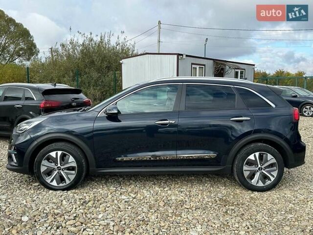 Синій Кіа Niro, об'ємом двигуна 0 л та пробігом 57 тис. км за 24700 $, фото 35 на Automoto.ua