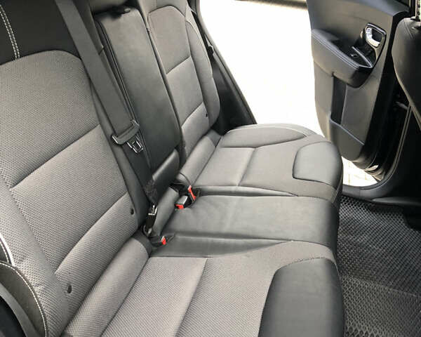 Синій Кіа Niro, об'ємом двигуна 0 л та пробігом 85 тис. км за 21850 $, фото 35 на Automoto.ua