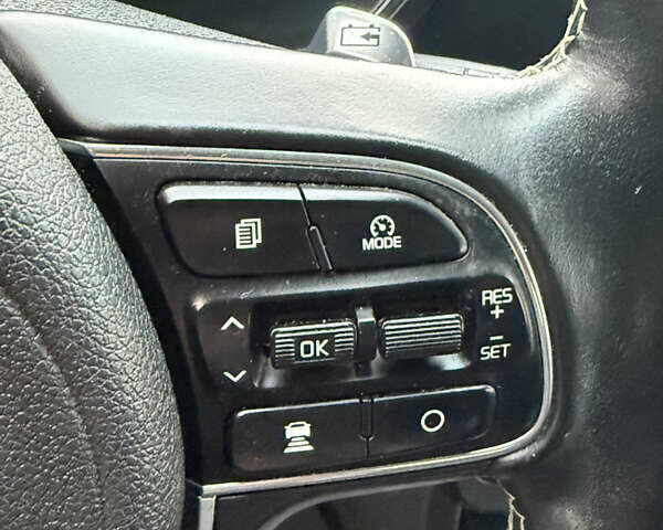 Синий Киа Niro, объемом двигателя 0 л и пробегом 88 тыс. км за 20999 $, фото 49 на Automoto.ua