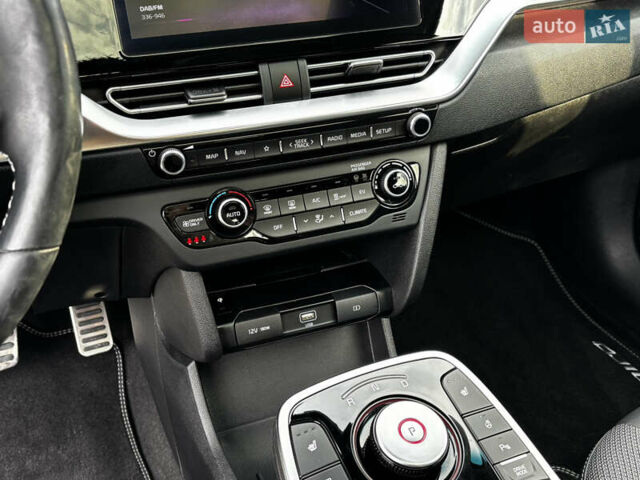 Синій Кіа Niro, об'ємом двигуна 0 л та пробігом 46 тис. км за 23050 $, фото 28 на Automoto.ua
