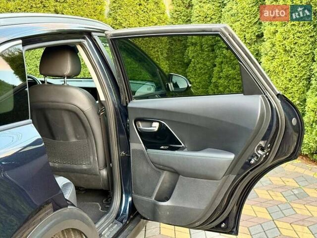 Синій Кіа Niro, об'ємом двигуна 0 л та пробігом 69 тис. км за 19999 $, фото 21 на Automoto.ua
