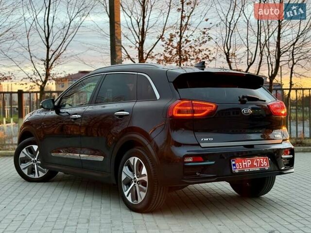 Синій Кіа Niro, об'ємом двигуна 0 л та пробігом 84 тис. км за 19450 $, фото 14 на Automoto.ua