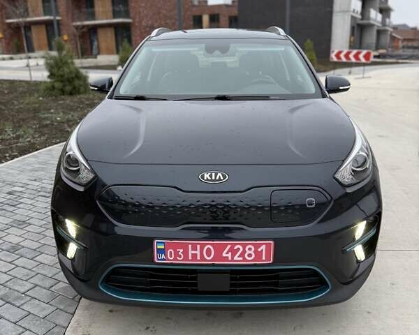 Синий Киа Niro, объемом двигателя 0 л и пробегом 138 тыс. км за 18900 $, фото 3 на Automoto.ua