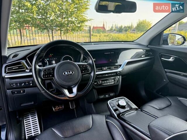 Синій Кіа Niro, об'ємом двигуна 0 л та пробігом 86 тис. км за 18950 $, фото 49 на Automoto.ua
