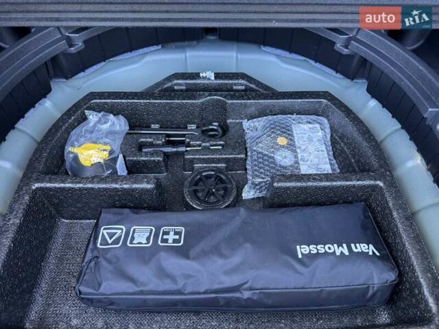 Синий Киа Niro, объемом двигателя 0 л и пробегом 104 тыс. км за 20900 $, фото 20 на Automoto.ua