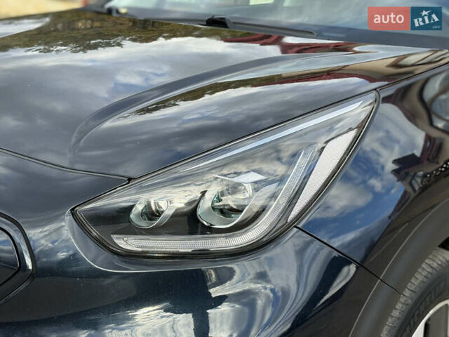 Синій Кіа Niro, об'ємом двигуна 0 л та пробігом 136 тис. км за 19350 $, фото 23 на Automoto.ua