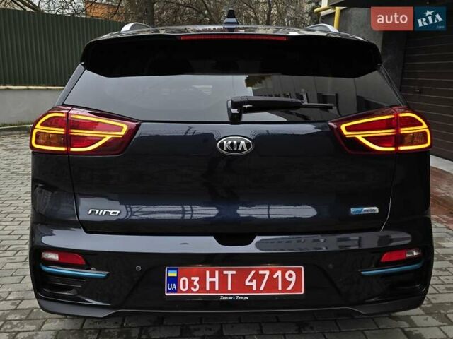 Синій Кіа Niro, об'ємом двигуна 0 л та пробігом 129 тис. км за 18999 $, фото 8 на Automoto.ua