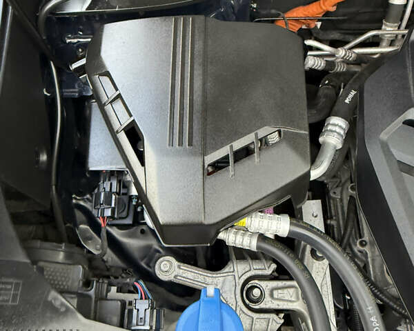 Синий Киа Niro, объемом двигателя 0 л и пробегом 88 тыс. км за 20999 $, фото 68 на Automoto.ua