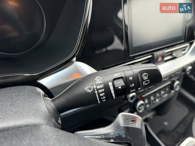 Синій Кіа Niro, об'ємом двигуна 0 л та пробігом 67 тис. км за 19000 $, фото 34 на Automoto.ua