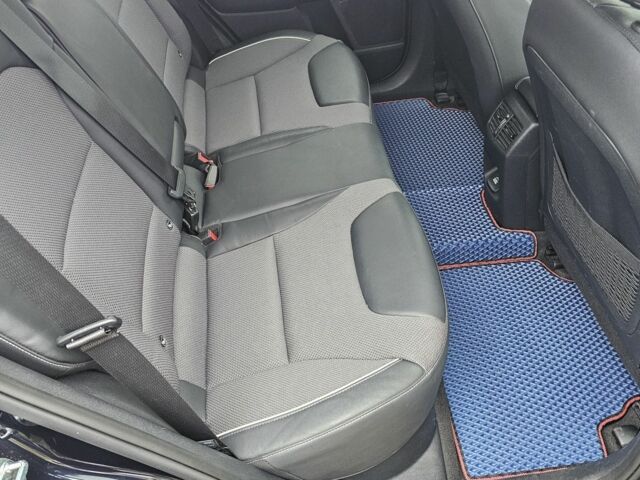 Синий Киа Niro, объемом двигателя 0 л и пробегом 79 тыс. км за 19900 $, фото 10 на Automoto.ua