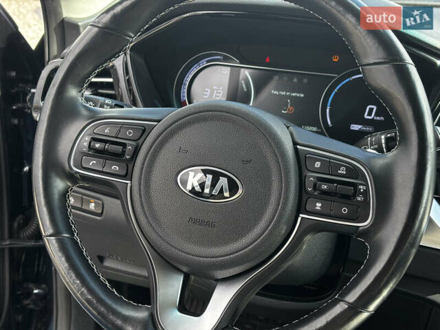 Синий Киа Niro, объемом двигателя 0 л и пробегом 110 тыс. км за 21650 $, фото 21 на Automoto.ua